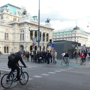 ADan450 Vienna opera bikes