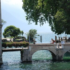 i450 riva garda cyclists