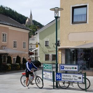 a450 mur town cyclist
