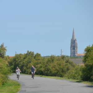 f450 FAQ Rochefort excursions cyclists marennes spire