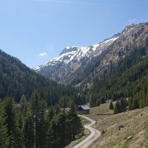 a450 mur snowy peaks view