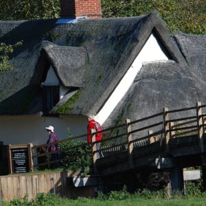 si450 flatford bridge cottage walking