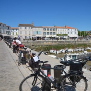 f450 FAQ iledeRe LaFlotte quayside