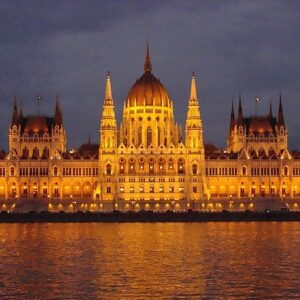 h450 budapest cathedral night set