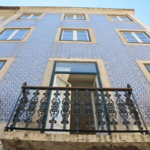 p450 lis Lisbon city tiled house
