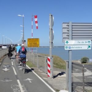 f450 FAQ iledeRe on bridge