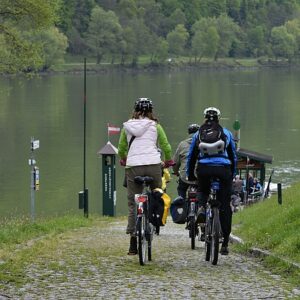 a450 cycling down2bikeferry set