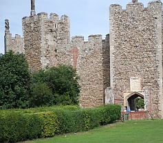 si framlingham castle front N2M