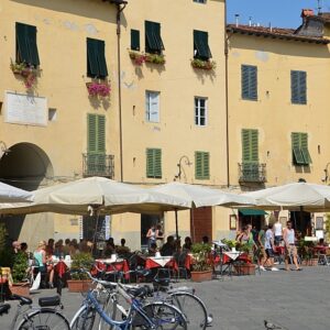 i450 tuscany lucca square bikes portrait