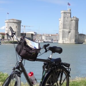 f450 FAQ LaRochelle bike by harbour gates2