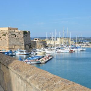 i450 gallipoli colourful harbour