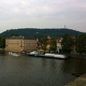 GE450 Vltava River Prague XH