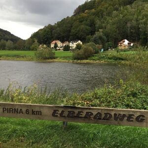 GE450 Elberadweg Potzscha tall