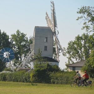 si450 Saxtead cyclists2