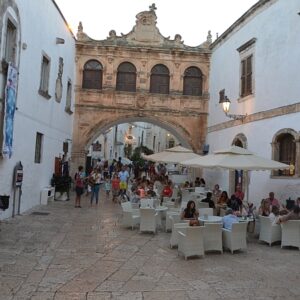 i450 ostuni bridge of sighs evening