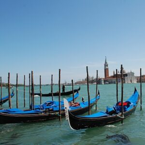 i450 venice blue gondolas