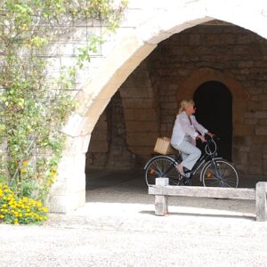Cycling holidays in the Dordogne villages
